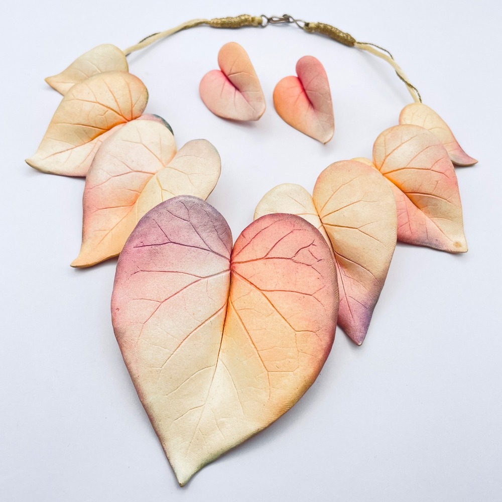 Artisan Handmade Ceramic Ombre Blush Bougainvillea Leaf Necklace Earring‎ Set
